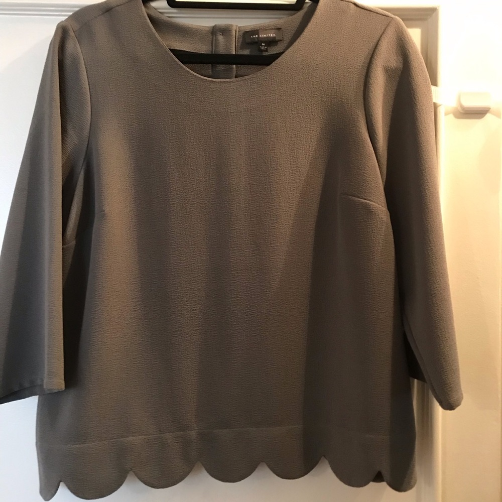 Grey, Boxy Cut Scalloped Hem Blouse